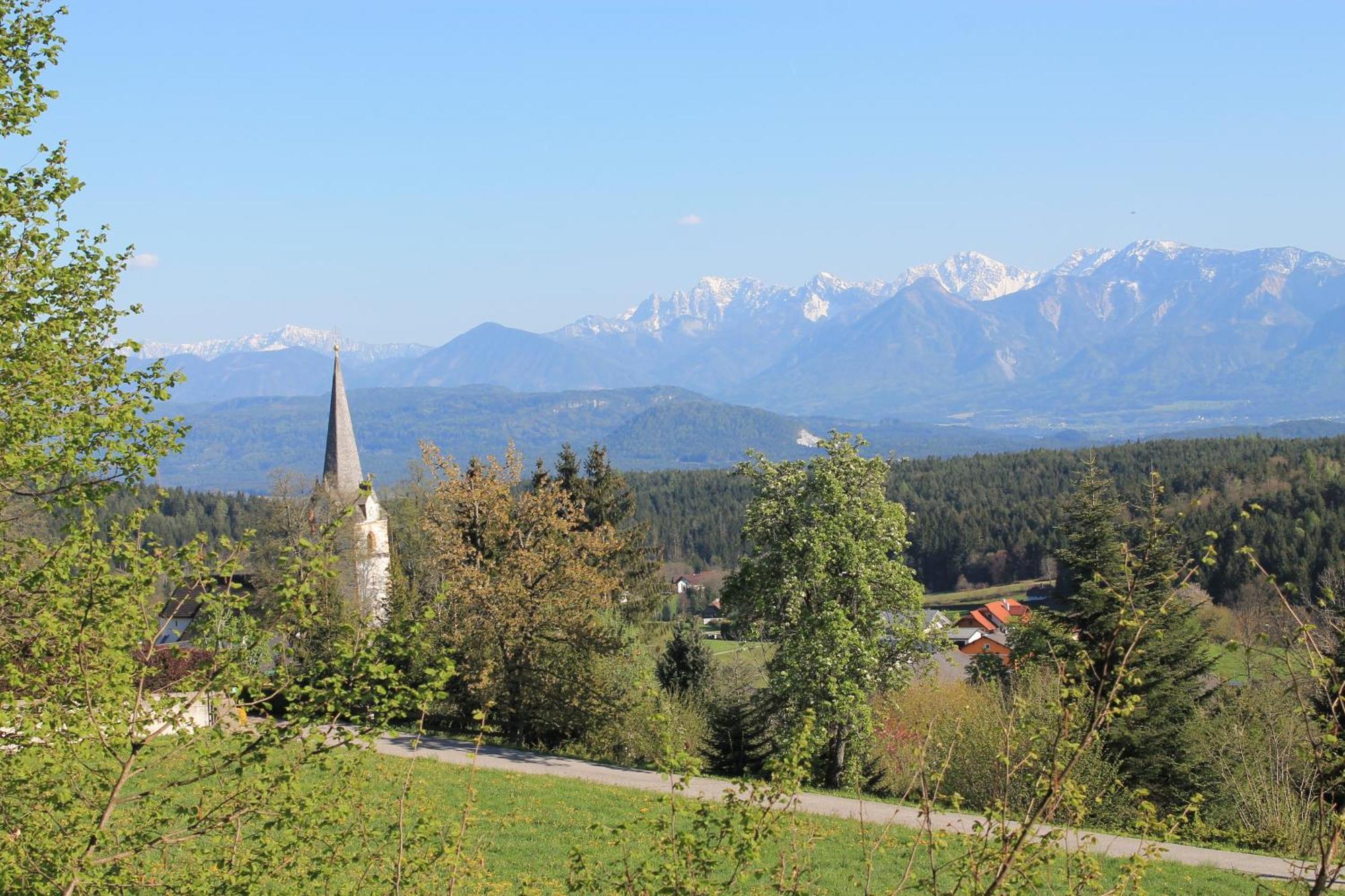 Gaestehaus Groeblacher Kostenberg ภายนอก รูปภาพ