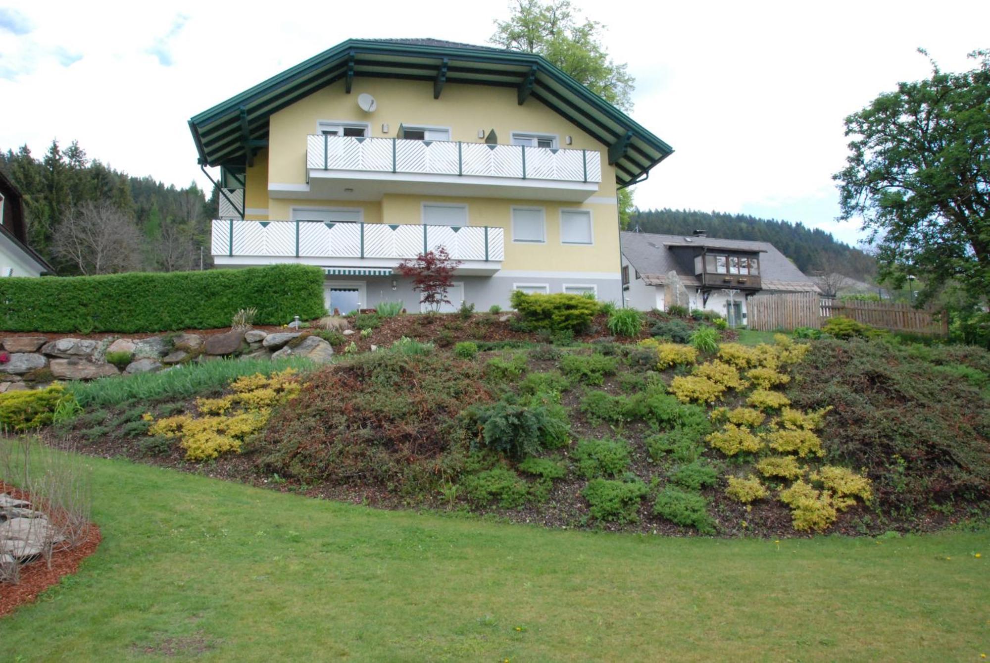 Gaestehaus Groeblacher Kostenberg ภายนอก รูปภาพ