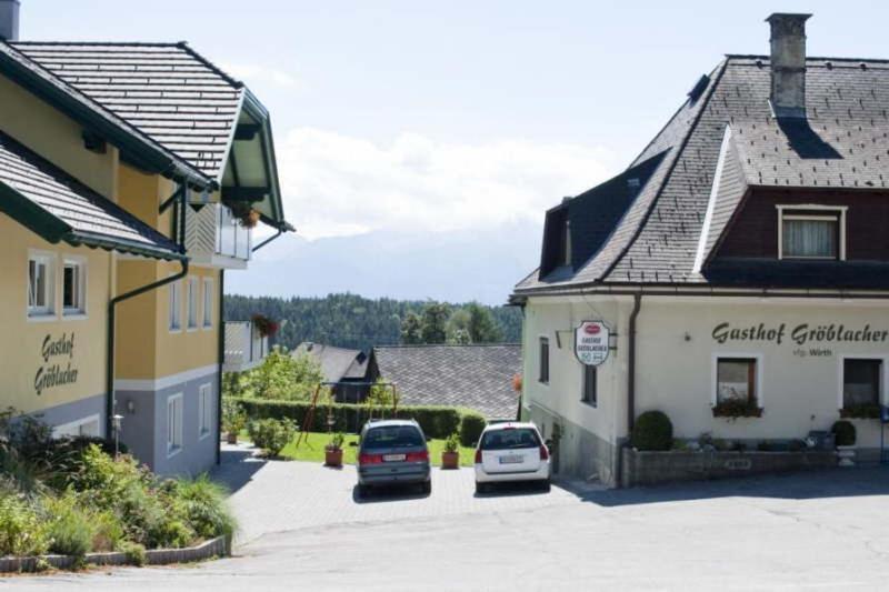 Gaestehaus Groeblacher Kostenberg ภายนอก รูปภาพ